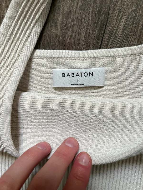 Aritzia Cream Cropped Tank - Image 4