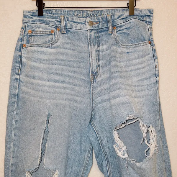 Light Wash Stretch High Rise Curvy 90s Straight Leg Jeans - Image 2
