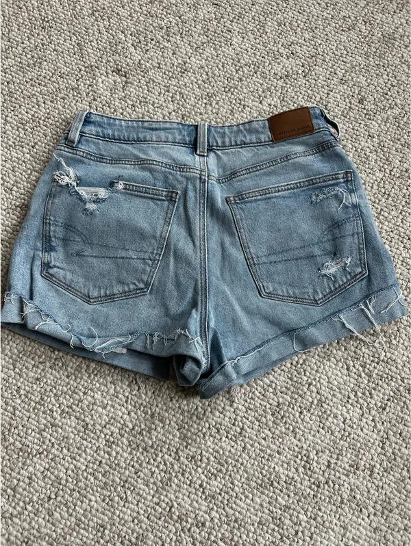 American Eagle Outfitters Shorts - Image 2