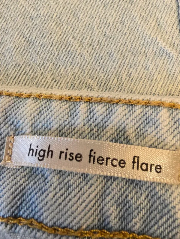 {10x32} Wrangler High Rise Fierce Flare Light Blue Denim Jeans Women's - Image 15