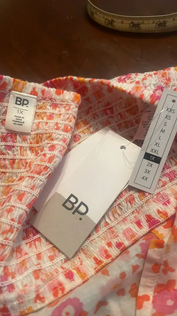 BP NWT Orange/Red/White Floral Halter Top - Image 8