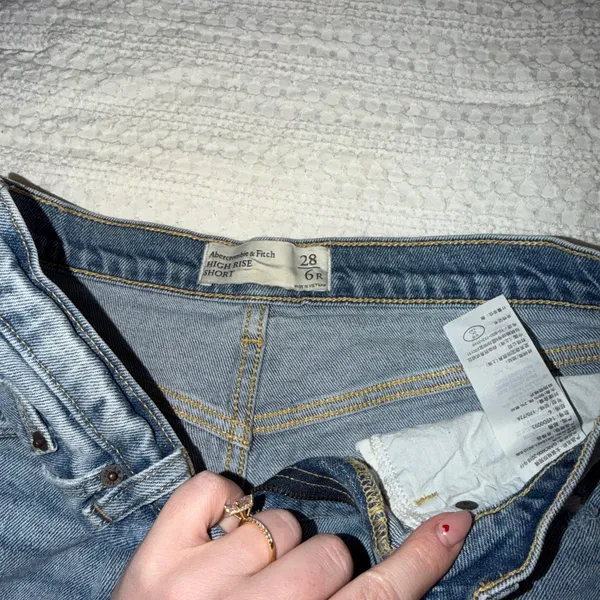 Abercrombie Shorts size 6 - Image 2