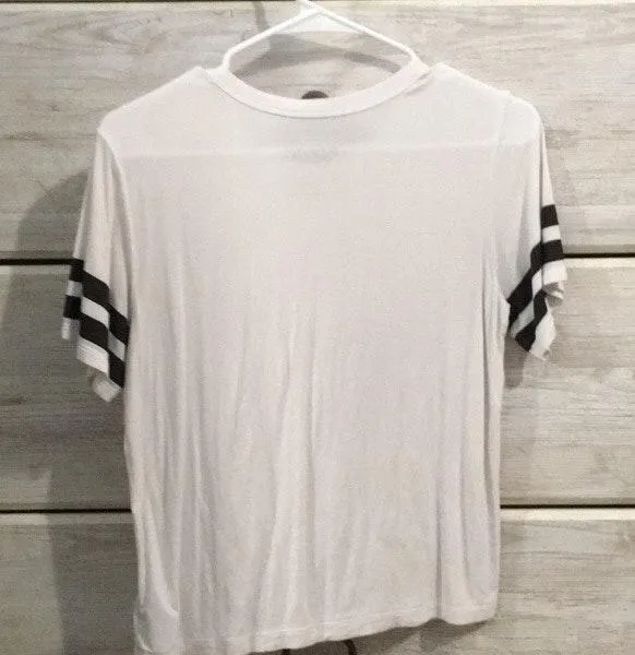American Eagle White Shirt - Image 2