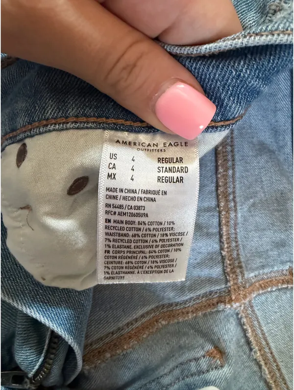 American Eagle High-Rise Baggy Jeans - Image 3