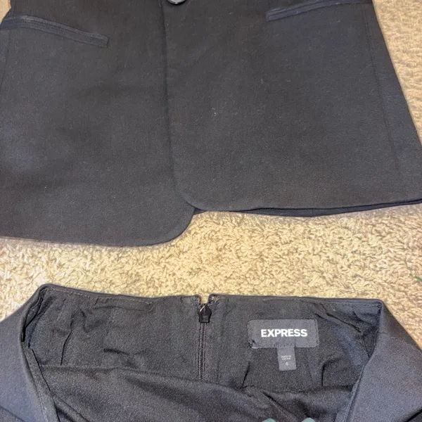 Express Black Women's Blazer and Skirt Set - Image 2