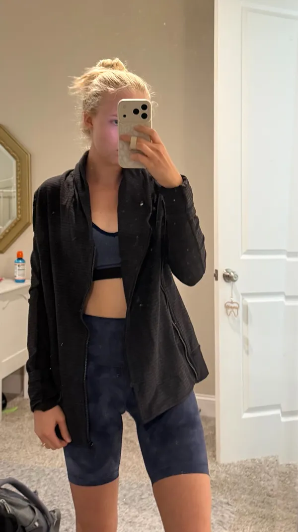 Lululemon Jacket Black - Image 2
