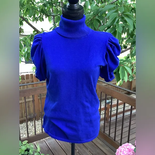 Nice short sleeve top 💙💙💙 Blue Size L - Image 3