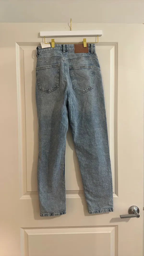 ZARA Jeans Mom High-Rise Slim Fit Mom Ankle Comfort - Image 2