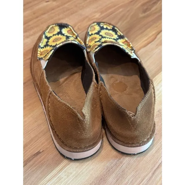 Ariat Field of Sun Cruiser Shoes Sunflower Women’s 7 - Image 4