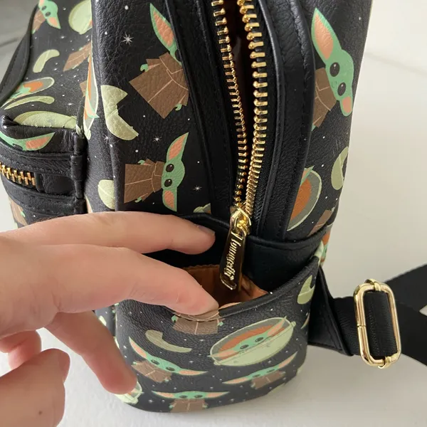 NWOT‎ Loungefly Disney Parks Mandalorian Baby Yoda Grogu mini backpack bag - Image 7