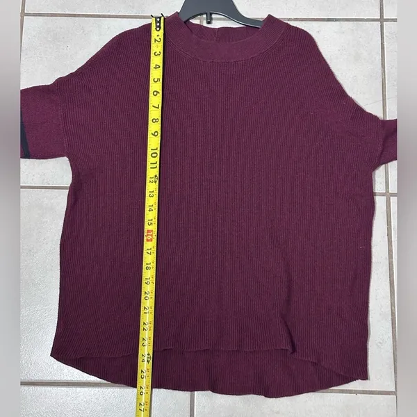 American Eagle Women Burgundy Red Jegging‎ Fit Knit Sweater size M. - Image 6