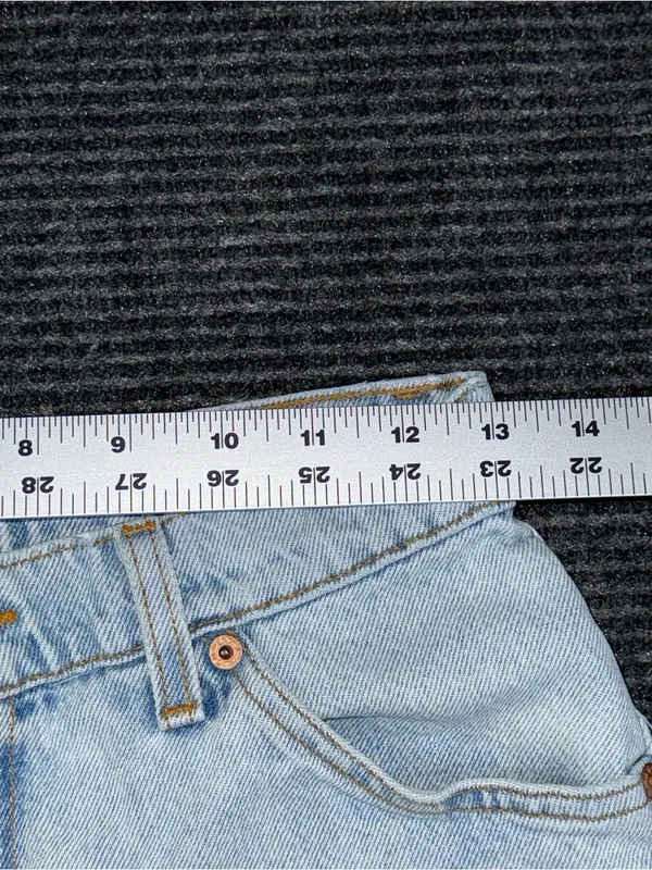 Vintage 90s Levis 950 Orange Tab Relaxed Denim Shorts Distressed 6 / 26 USA Made - Image 9