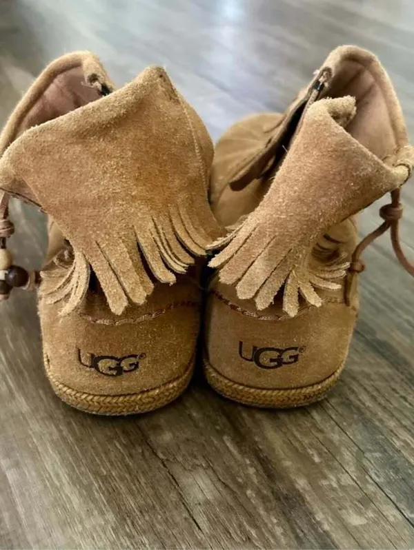 UGG Fringe Suede Ankle Boots Size 6 Women’s - Image 4
