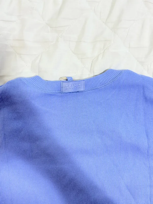 SKIMS T-Shirt - Image 4