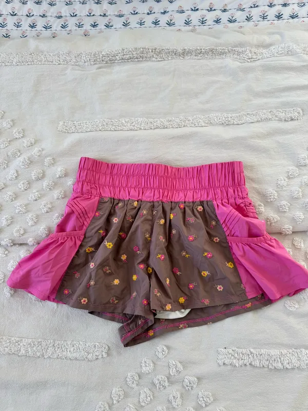 RARE Free People Get Your Flirt On Shorts - Image 2