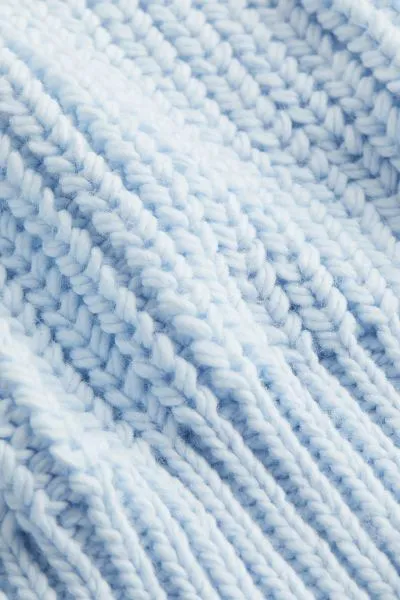 H&M Light Blue Knit Sweater - Image 2