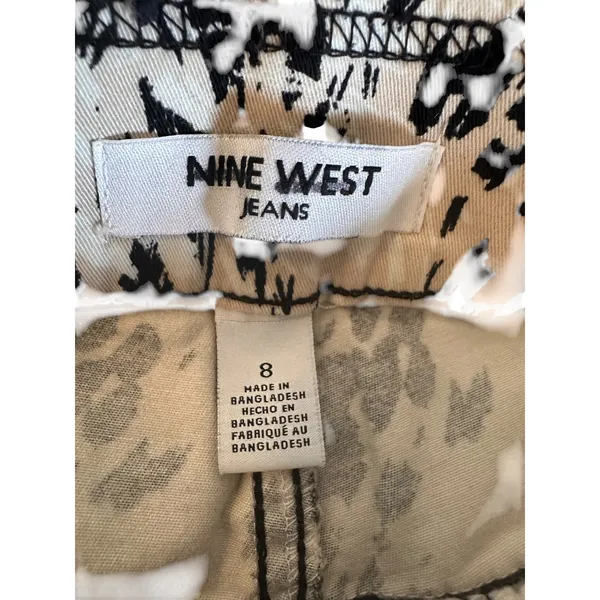 Nine West White Multi Animal Print Capri Pants Women Sz 8 - Image 4