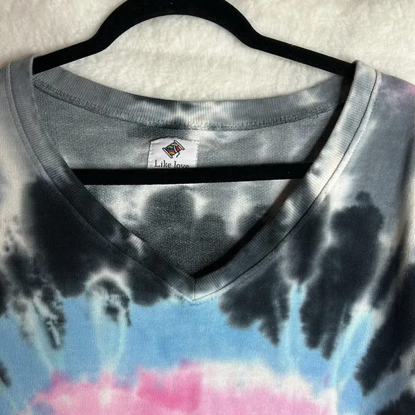 LIKE LOVE TIE DYED LONG SLEEVE "HEART" sweatshirt TOP Size Large.cotton - Image 2
