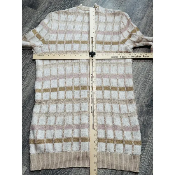 Ann Taylor Plaid Boyfriend Button Front Cardigan in Cream Small - Image 11