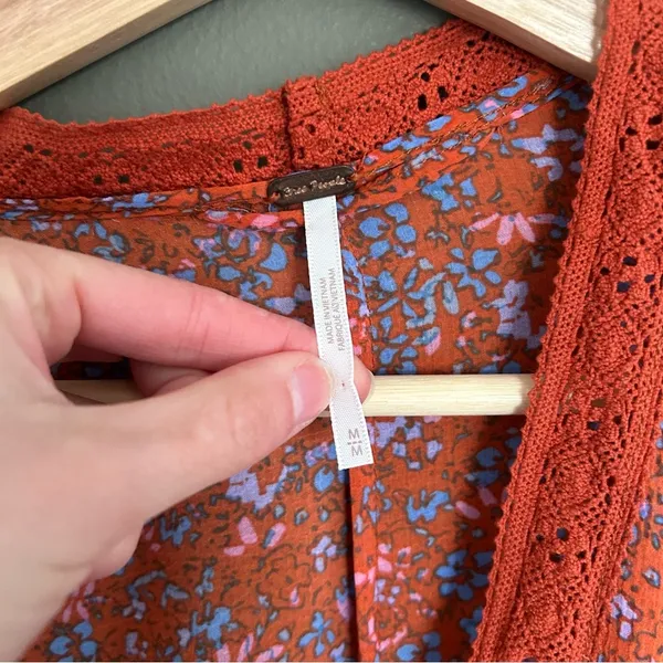 Free People Lola Floral Kimono In True Red size medium - Image 6