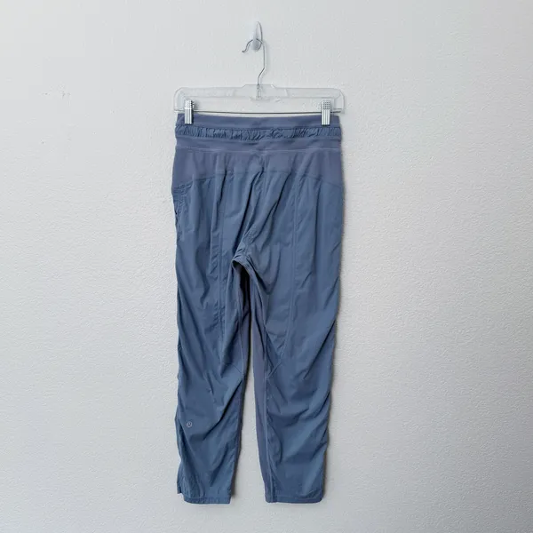 [Lululemon] Utility Blue Dance Studio Mid-Rise Cropped Pants Workout Swift Sz 4 - Image 3