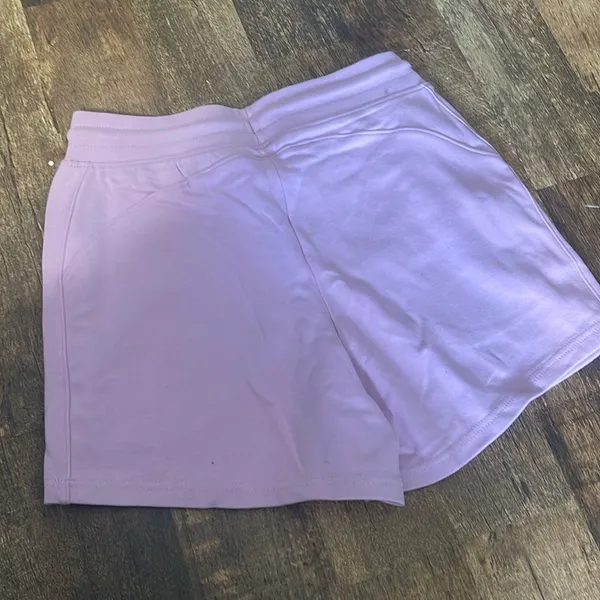 Alphalete Women's Essential Core Athletic Shorts pink - Image 7