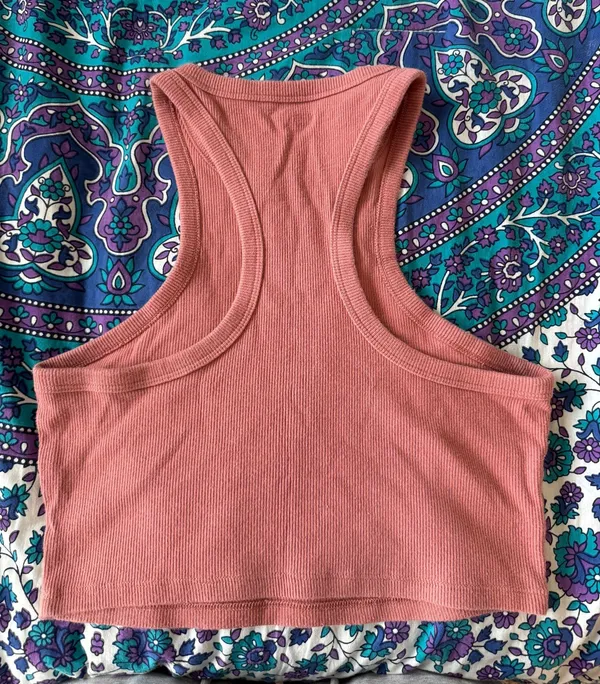 Cropped Tank Top - Image 2