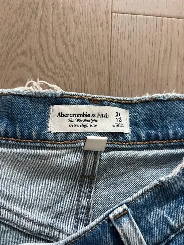 Abercrombie & Fitch Women's the 90s Straight Ultra High Rise Jeans Size 31/12R - Image 7