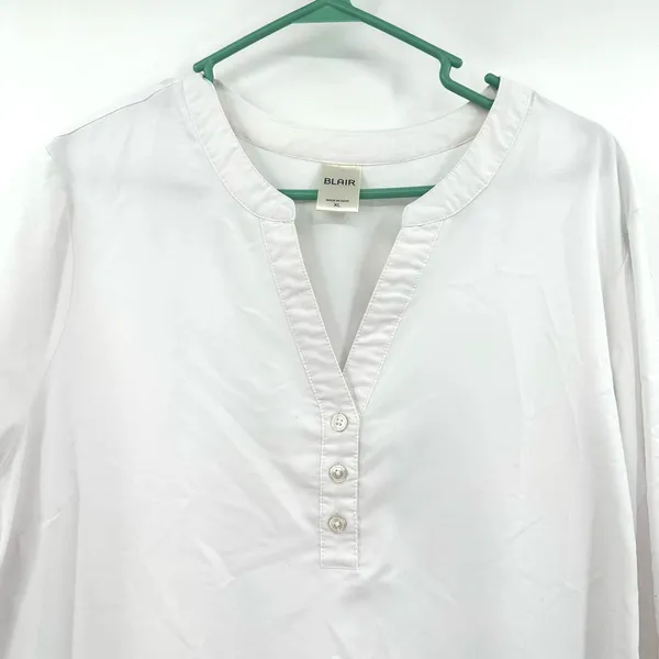 Blair size‎ XL white v neck dress large eyelet detail at cuffs and lower hem - Image 3