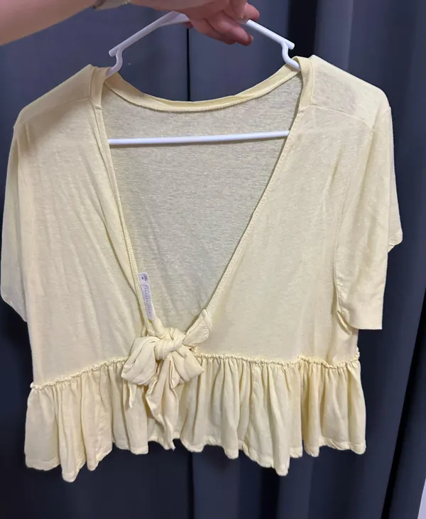 Flowy Ruffle Top Yellow Size M - Image 2