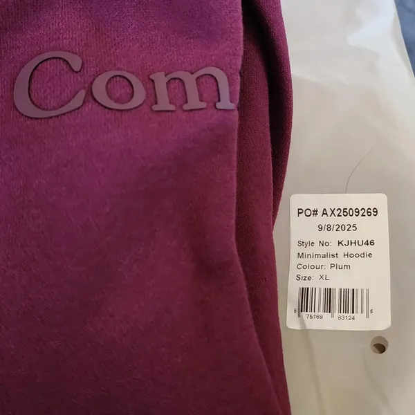 NWT COMFRT MINIMALIST HOODIE PLUM. RARE COLOR SIZE XL Purple - Image 2