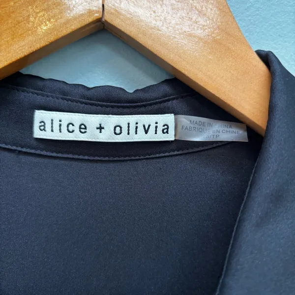 Alice + Olivia Myrtle Trumpet Sleeve Black Silk Blouse XS - Image 8