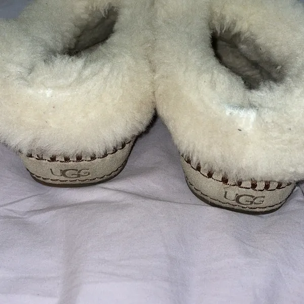 UGG brown shearling slippers - Image 4