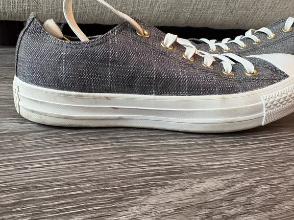 Converse Chuck Taylor Low Top All Star OX - Image 4