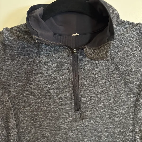 Lululemon‎ Womens Race Your Pace 1/2 Zip Size 2 Dark Gray Thumbholes - Image 4
