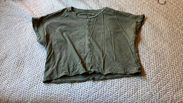 American Eagle Short Sleeve Top crop - Image 4