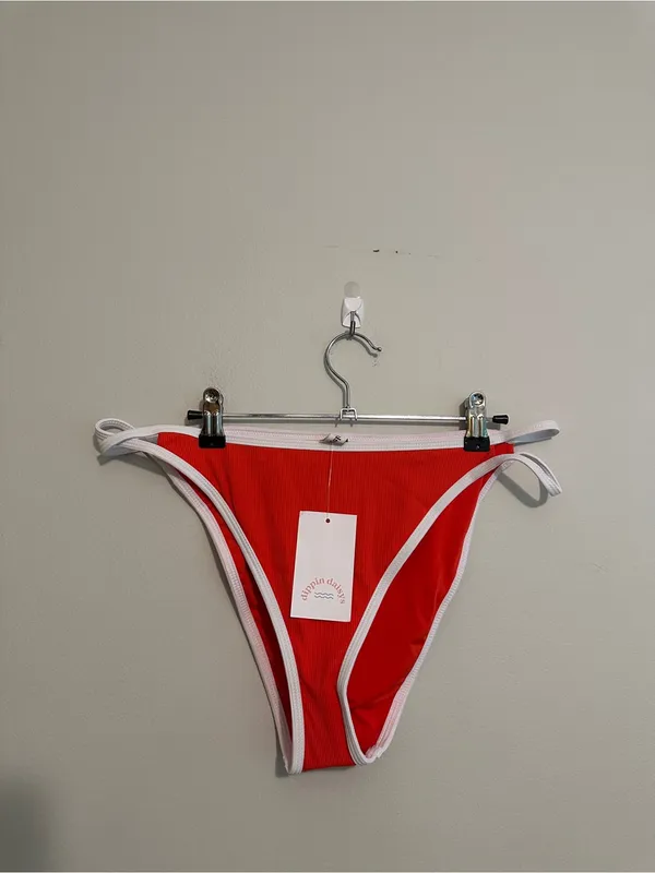 Dippin' Daisy's Red Cyrus Double Strap High Cut Bikini Set - Image 11