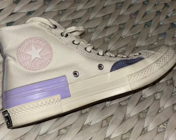 Converse Sneakers - Image 9