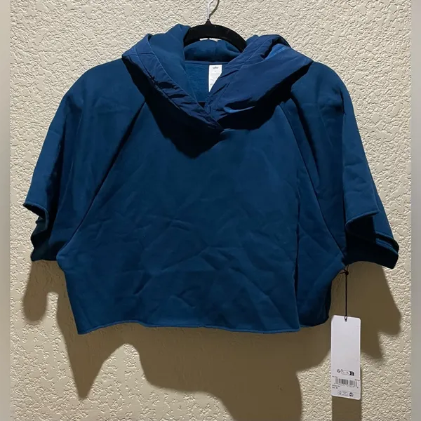 ALO Yoga NWT In The Air Short Sleeve Cropped Hoodie Eclipse Blue Size M - Image 7