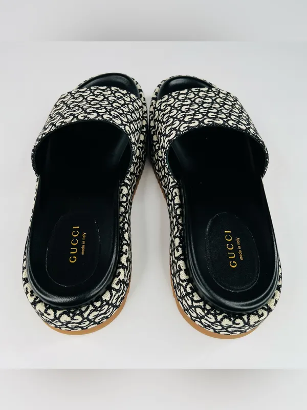 Gucci Women's Angelina Platform GG Supreme Jacquard Slide Sandals Size EU 37 - Image 7