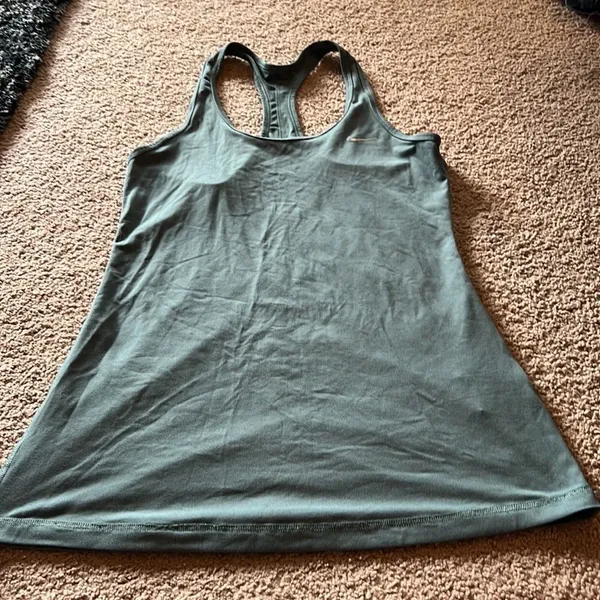 Nike tank top M - Image 2
