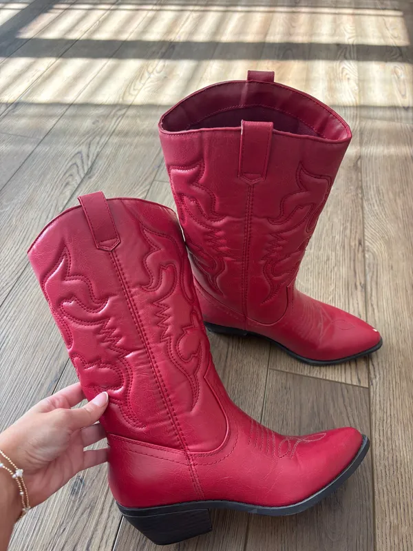 Red cowboy boots Size 7 - Image 5