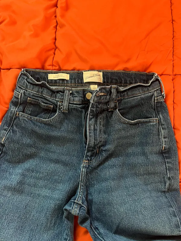 Universal Threads High-Rise Flare Jeans 6 - Image 4