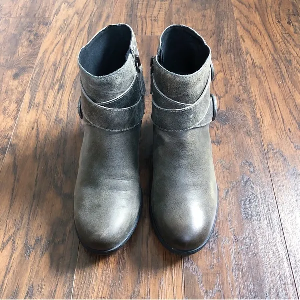 SOREL • Joan of Arctic Wedge II bootie buckle Quarry leather grey ankle short - Image 5