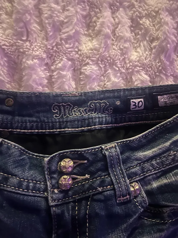 Miss Me low rise jean shorts - Image 3