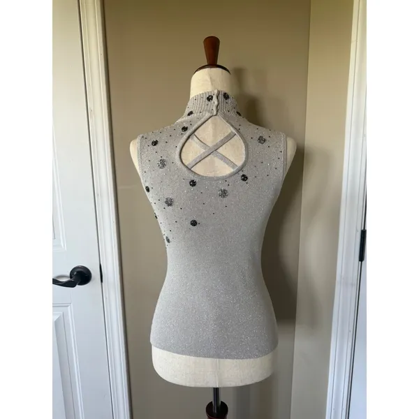 Silver Metallic Sleeveless Mock Neck Top Beaded Sequin Cutout Back Knit Blouse‎ - Image 2