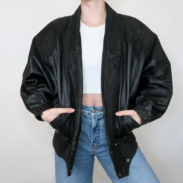 Vintage 70s Weiss Furs Black Leather Snakeskin Bomber Jacket - Image 4