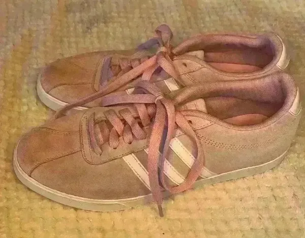 Adidas pink sneaker sz 9 casual preppy Barbie streetwear comfy school *flaw - Image 6