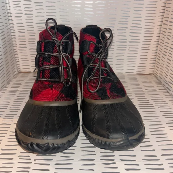 Sorel Out N About Plus Waterproof Duck Boots Red Black Buffalo Plaid Womens 8.5 - Image 5