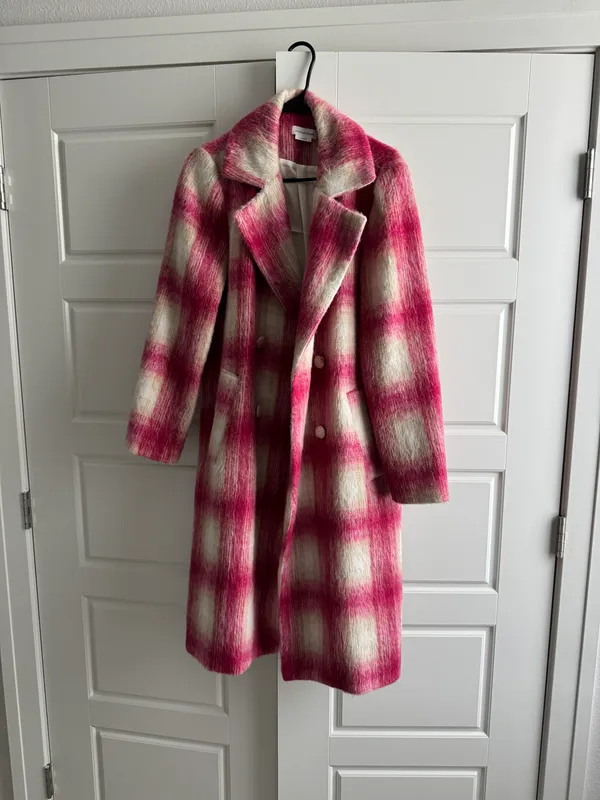 Lovers + Friends Revolve Kanani Coat in Pink Plaid - Image 4